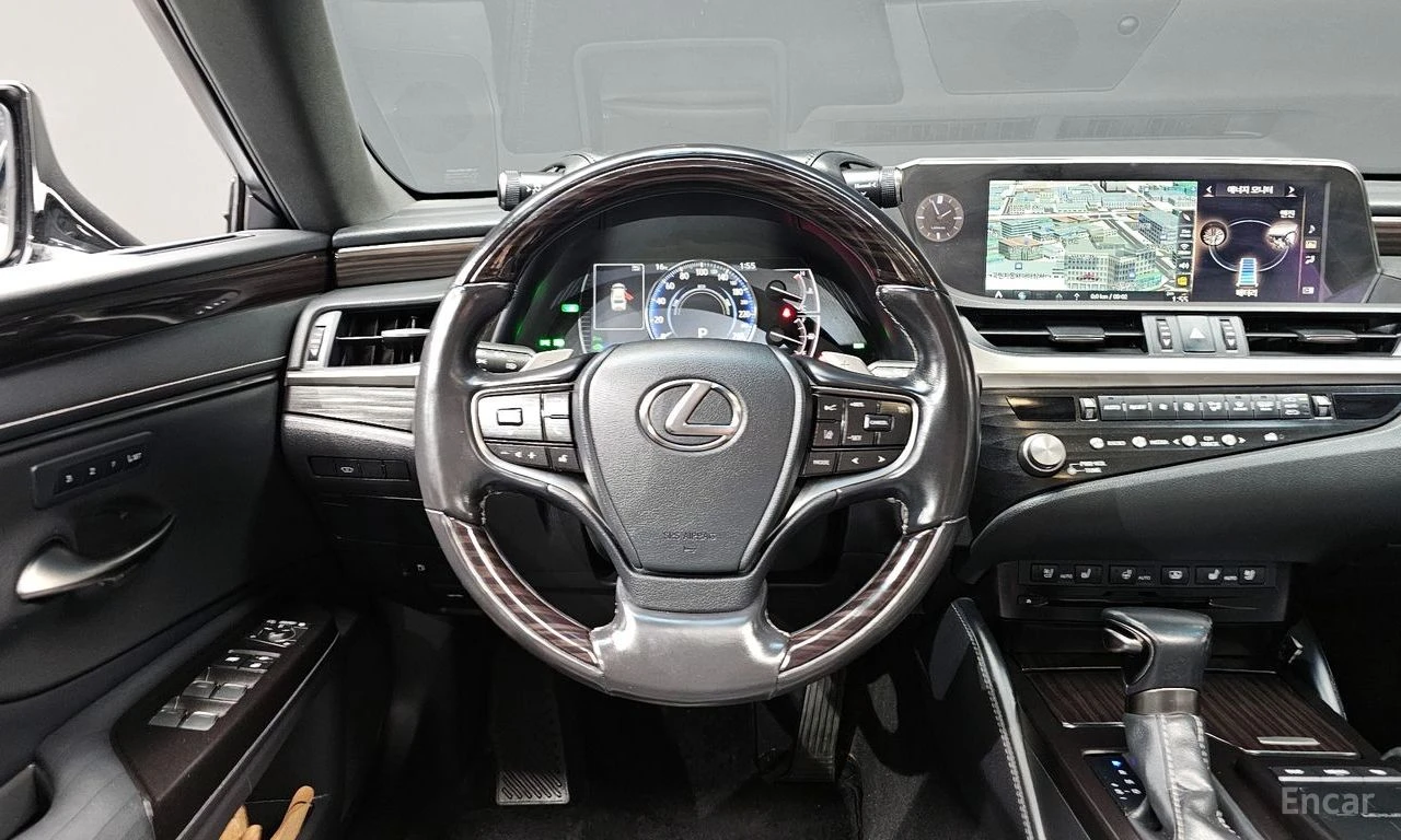 Lexus ES 330 h* 7th GEN* LUXURARY PLUS* , снимка 4 - Автомобили и джипове - 54879331