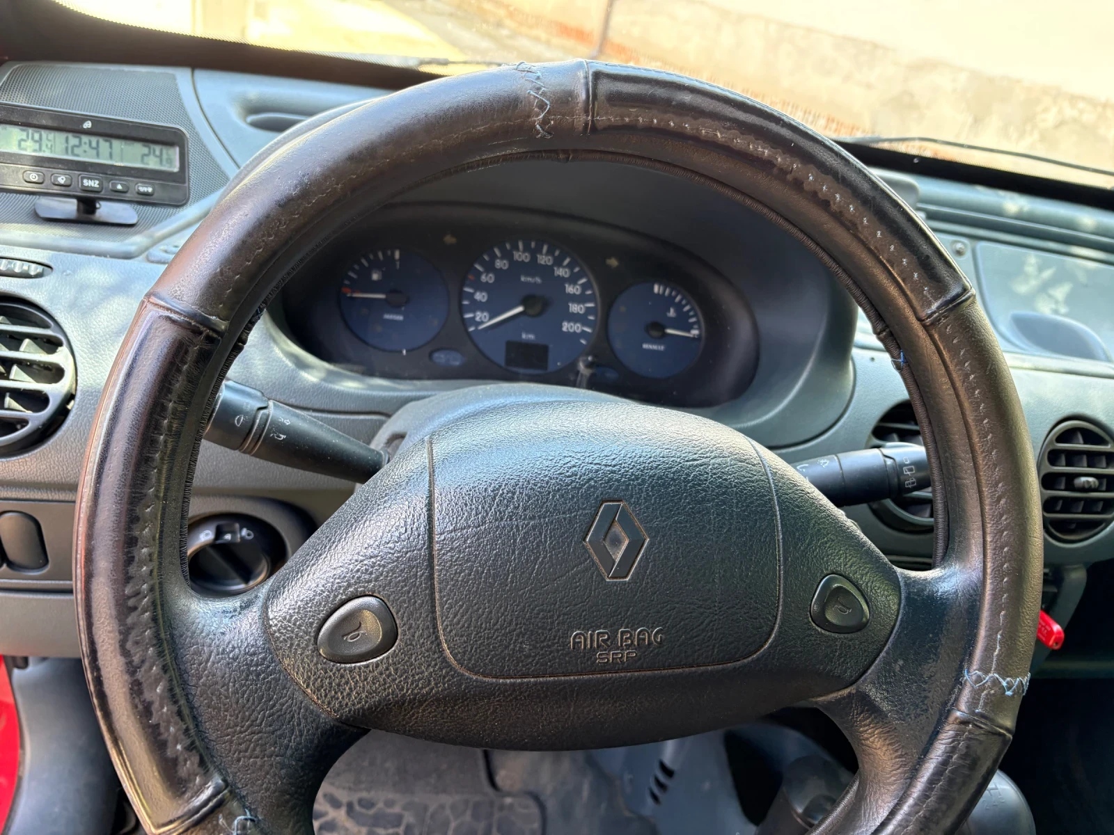 Renault Kangoo 1.9, снимка 4 - Автомобили и джипове - 54894618