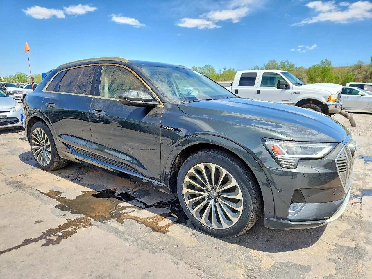 Audi E-Tron Prestige, снимка 4 - Автомобили и джипове - 55140037