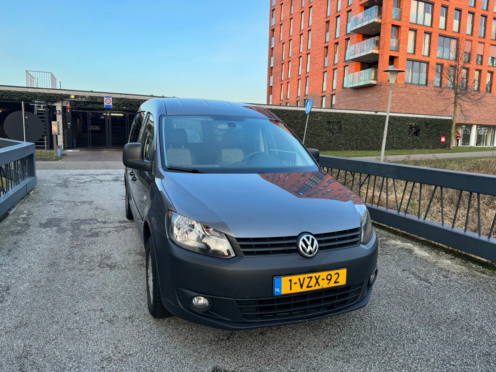VW Caddy Maxi 1.6 TDI 102�� | Mobile.bg � ����������� 2
