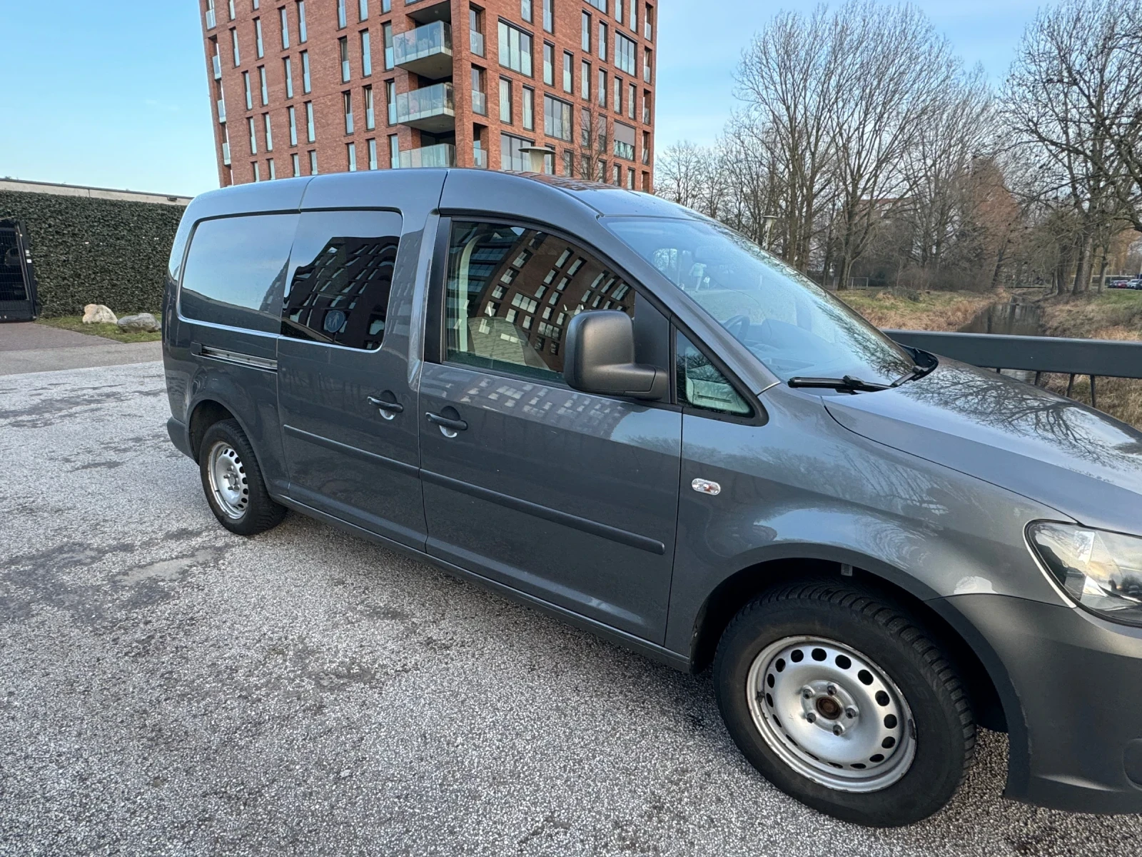 VW Caddy Maxi 1.6 TDI 102�� | Mobile.bg � ����������� 11