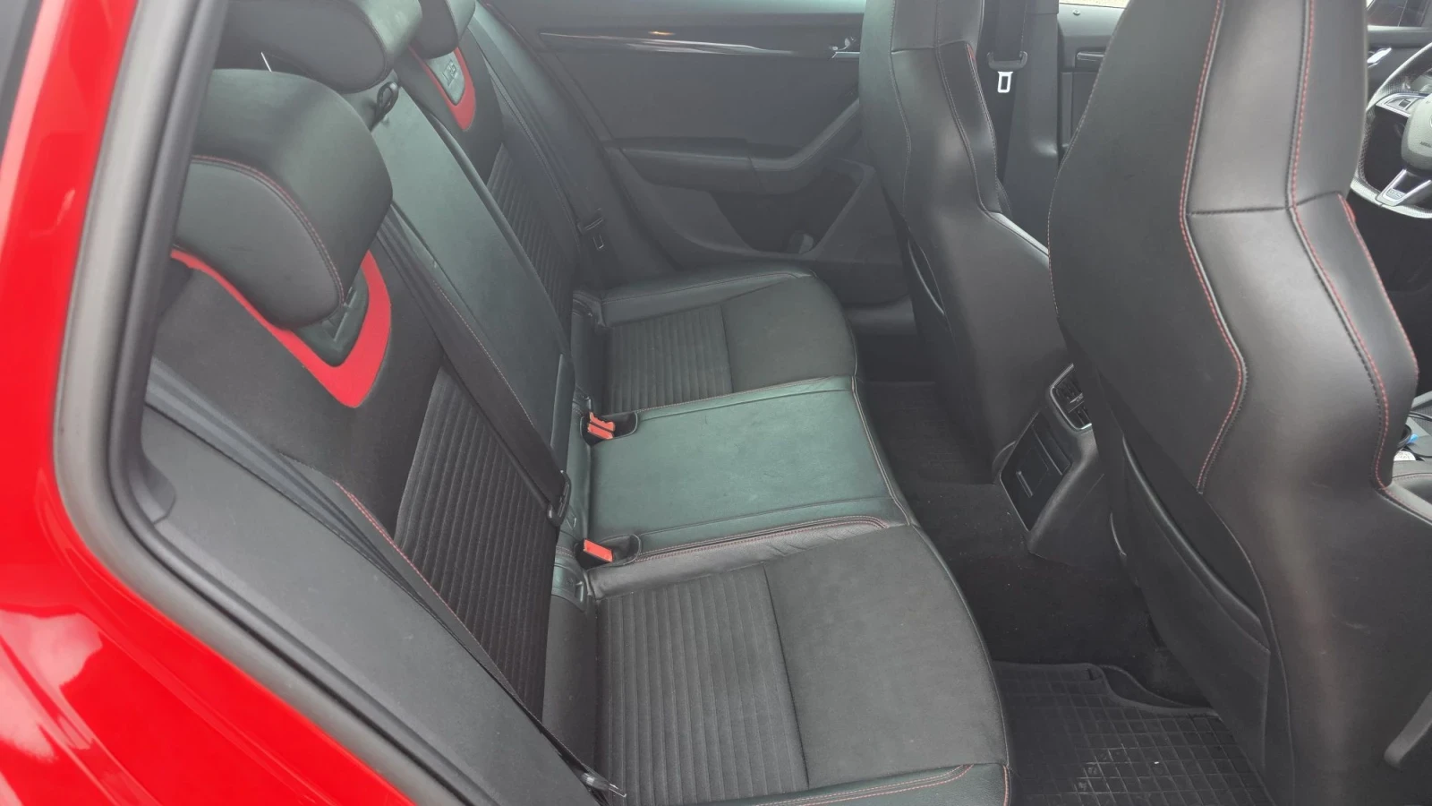 Skoda Octavia VRS, снимка 9 - Автомобили и джипове - 55777111