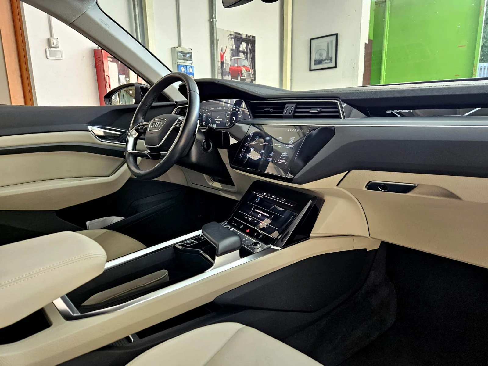 Audi E-Tron 55 quattro S line, снимка 14 - Автомобили и джипове - 56736615