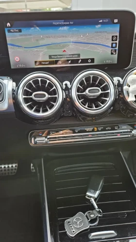 Mercedes-Benz GLB GLB200 AMG 4MATIC PANORAMA | Mobile.bg    13