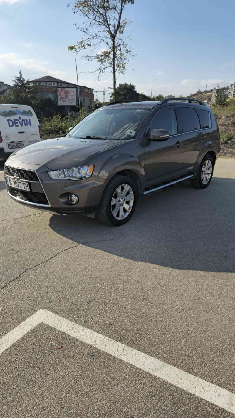 Mitsubishi Outlander DiD Mivec, снимка 2 - Автомобили и джипове - 47356244