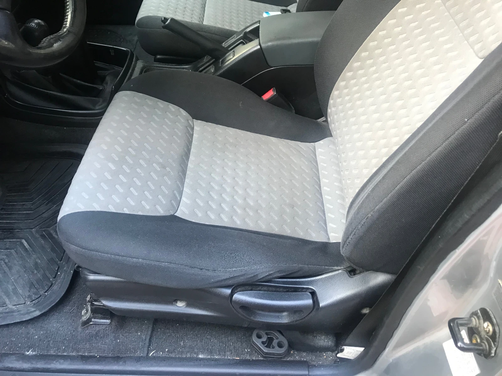 Nissan Navara 2.7 125 коня - изображение 7
