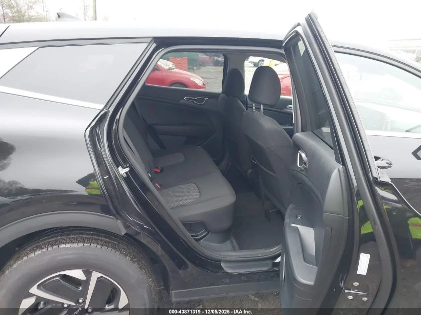 Kia Sportage HYBRID LX - изображение 7