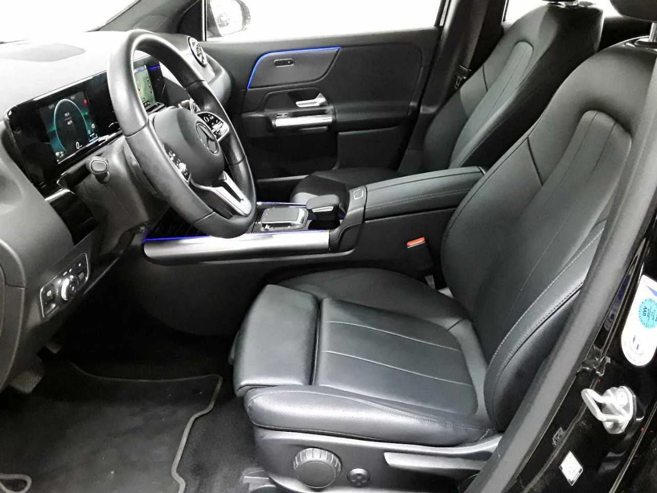 Mercedes-Benz EQA 250/PROGRESSIVE/190HP/CAM/NAVI/LED/CPLAY/932g, снимка 3 - Автомобили и джипове - 53871601