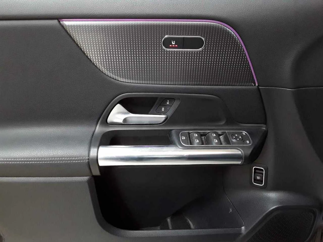 Mercedes-Benz EQA 250/PROGRESSIVE/190HP/CAM/NAVI/LED/CPLAY/932g, снимка 8 - Автомобили и джипове - 53871601