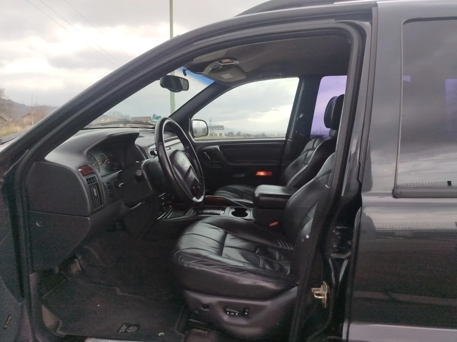 Jeep Grand cherokee, снимка 8 - Автомобили и джипове - 53922548