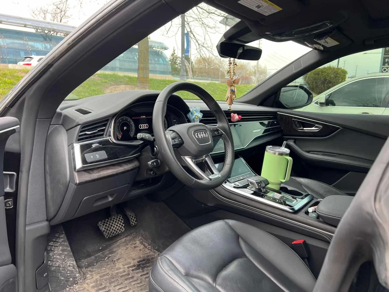 Audi Q8 | Progressiv | CARFAX | 360 | ОБДУХВАНЕ | B&O | , снимка 5 - Автомобили и джипове - 54410102
