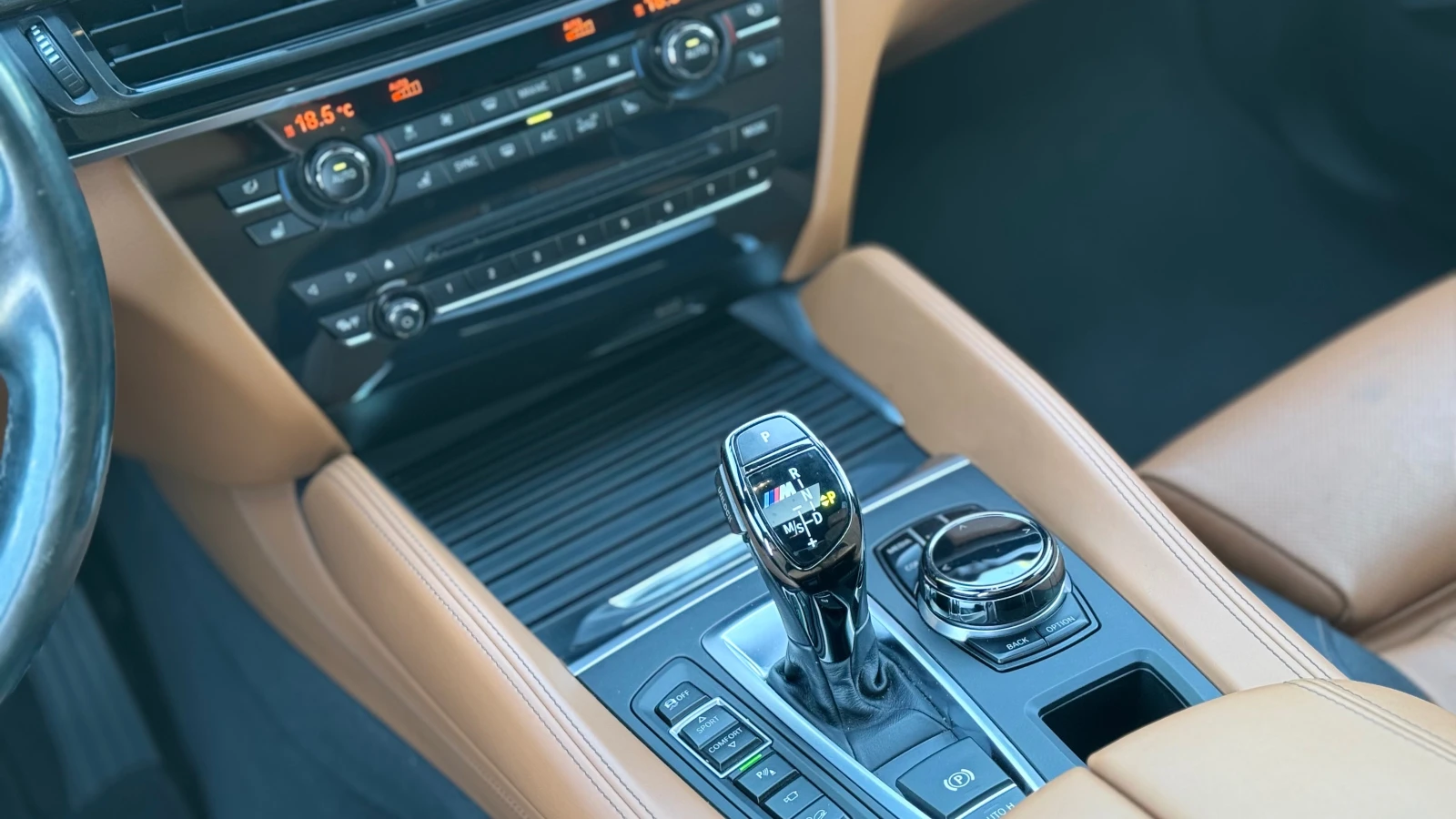 BMW X6 M-Performance M50D, снимка 13 - Автомобили и джипове - 54607039