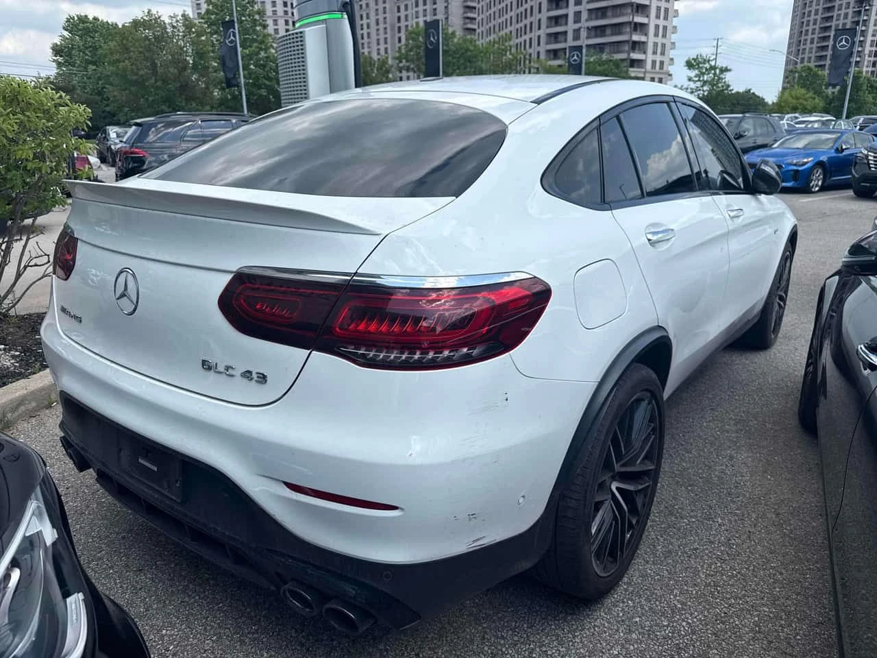 Mercedes-Benz GLC 43 AMG | CARFAX | БЕЗ ПЪРВОНАЧАЛНА ВНОСКА, снимка 6 - Автомобили и джипове - 55106019