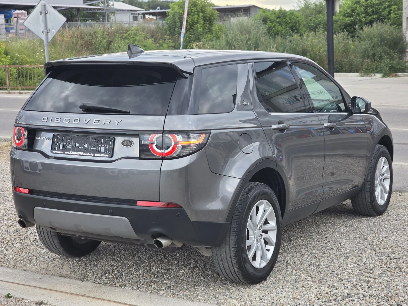 Land Rover Discovery Sport 2.0 TD4 * 150k.c. * 4X4 Като Нова, снимка 5 - Автомобили и джипове - 55157325