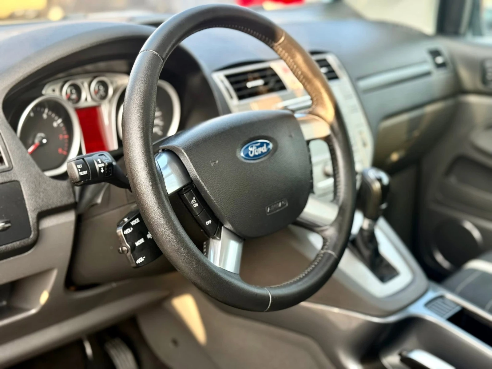 Ford Kuga 2.5 ��������� 4�4 | Mobile.bg � ����������� 10
