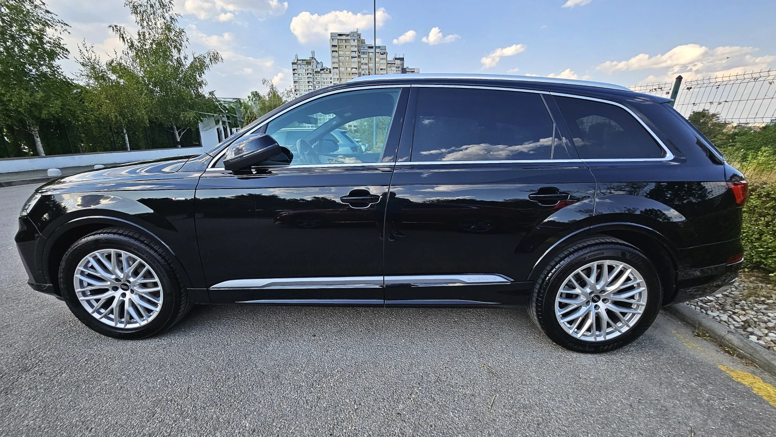 Audi Q7 Гаранционен, снимка 6 - Автомобили и джипове - 56041183