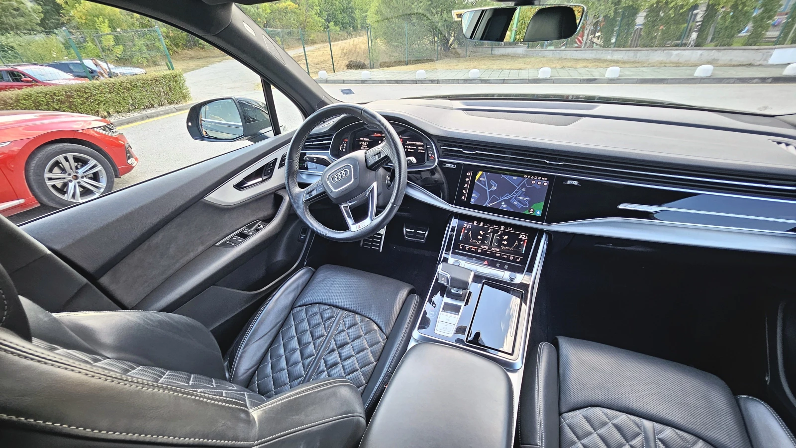 Audi Q7 Гаранционен, снимка 11 - Автомобили и джипове - 56041183