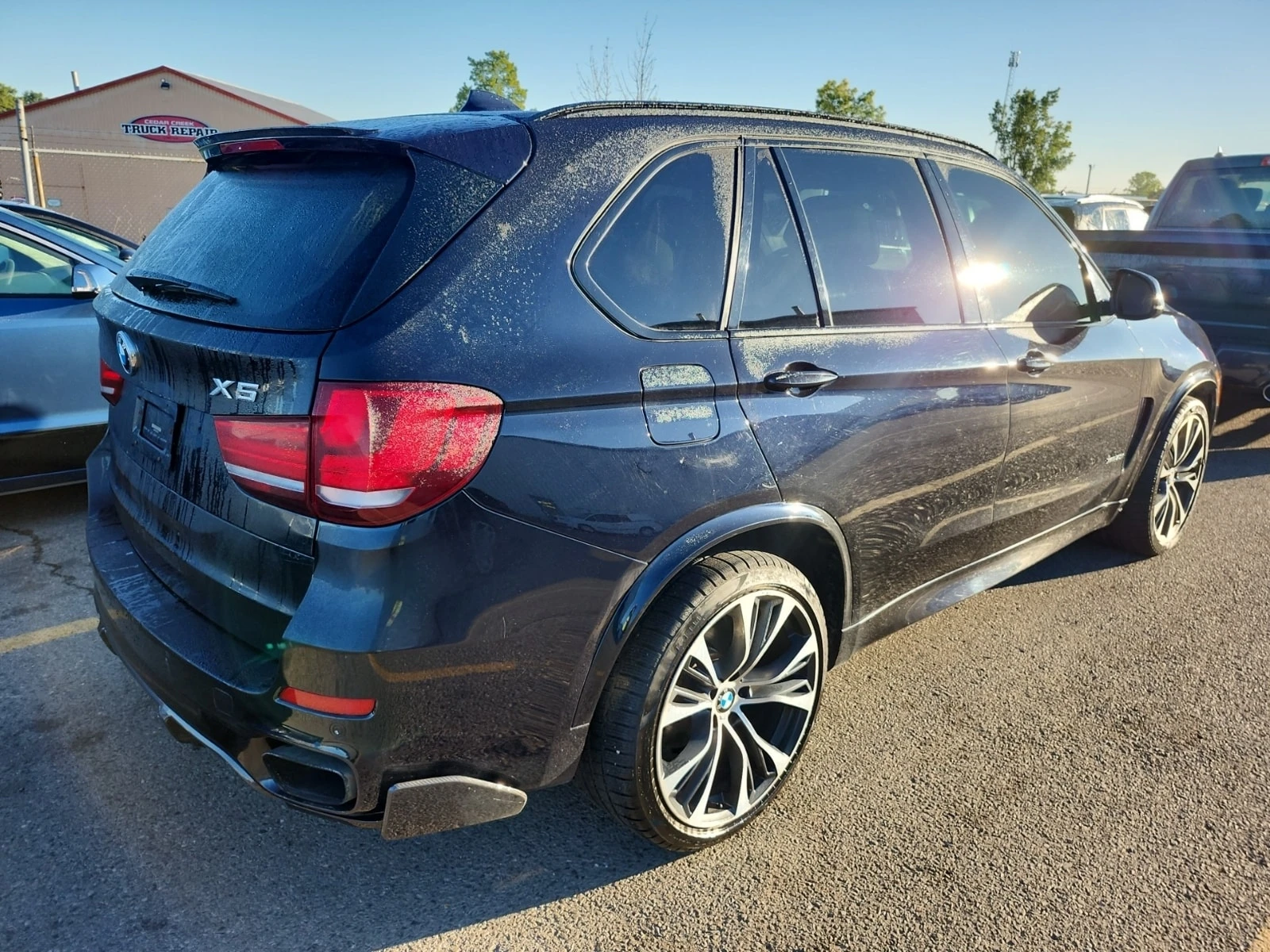 BMW X5 * Xdrive50i * АВТОКРЕДИТ БЕЗ ПЪРВОНАЧАЛНА ВНОСКА* , снимка 2 - Автомобили и джипове - 56049776