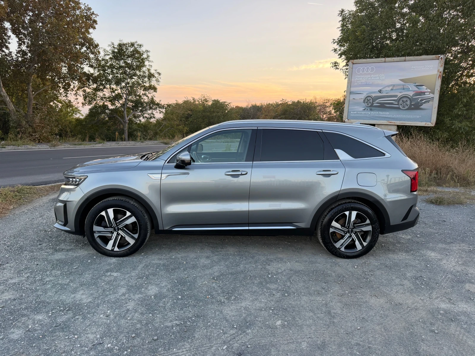 Kia Sorento PREMIUM LUX / HYBRID  / 4X4 /  97 000 �� / YOUTUBE | Mobile.bg � ����������� 8
