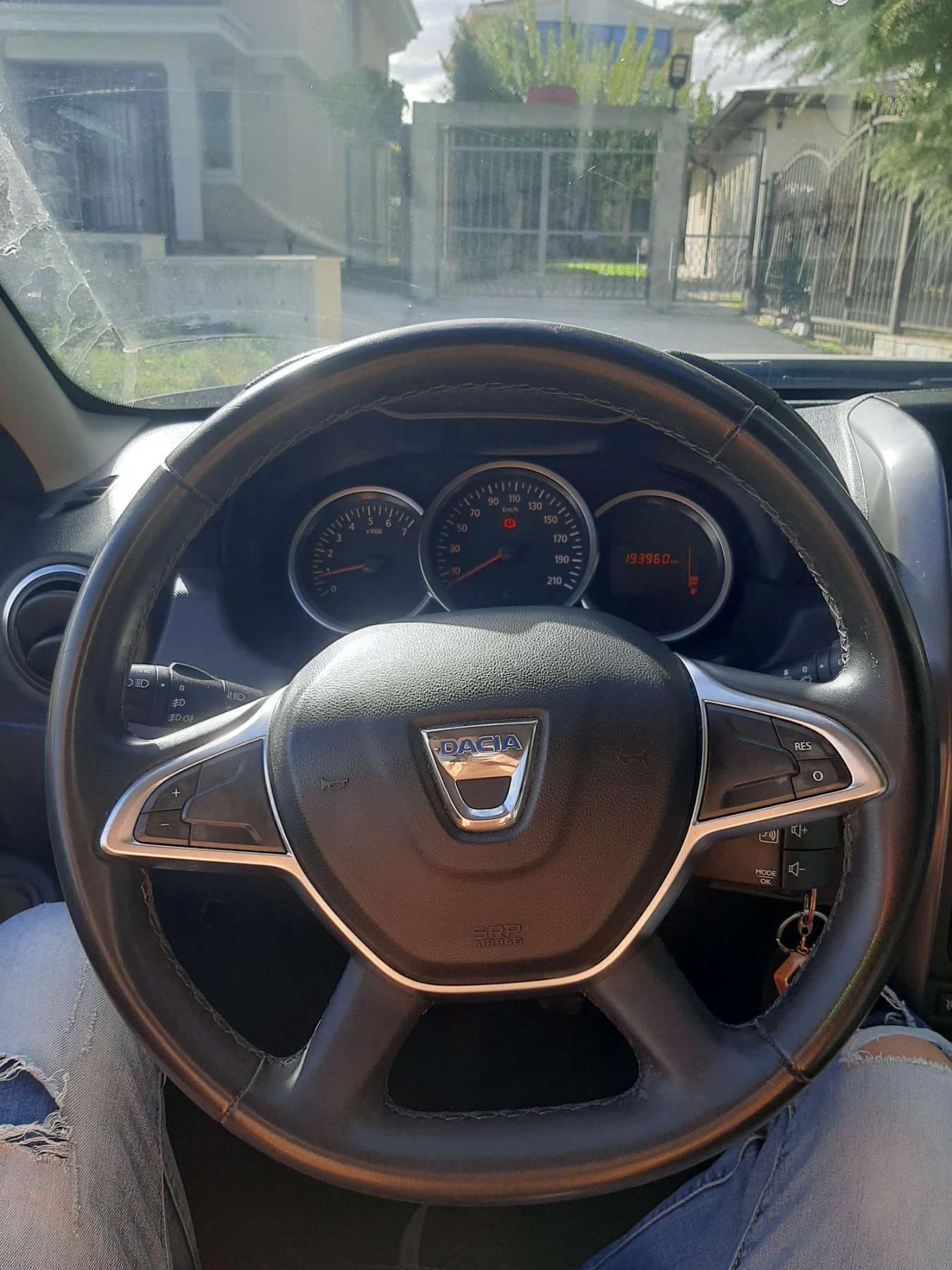 Dacia Duster 1.6GPL 115K.C, снимка 14 - Автомобили и джипове - 56677321