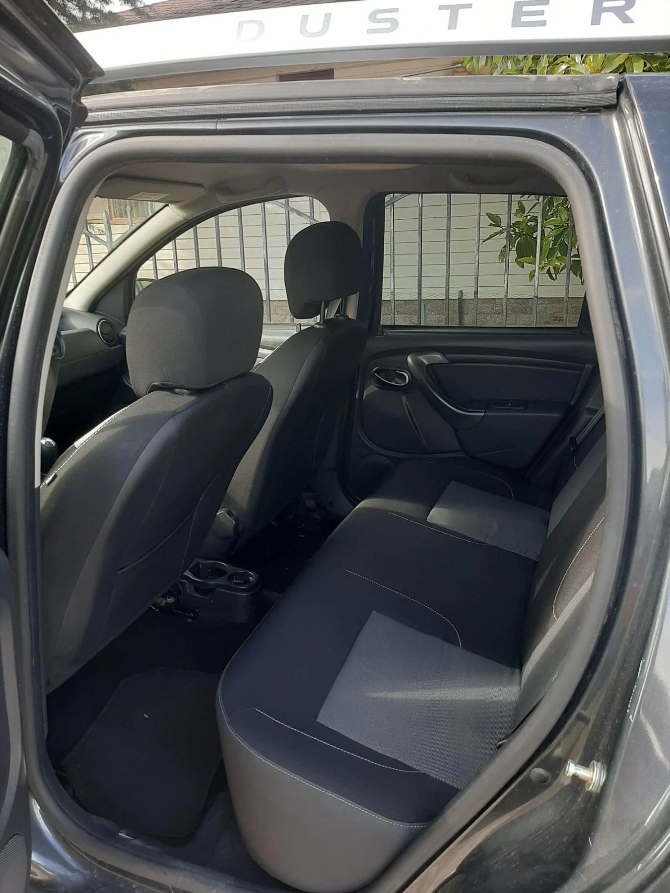 Dacia Duster 1.6GPL 115K.C, снимка 7 - Автомобили и джипове - 56677321