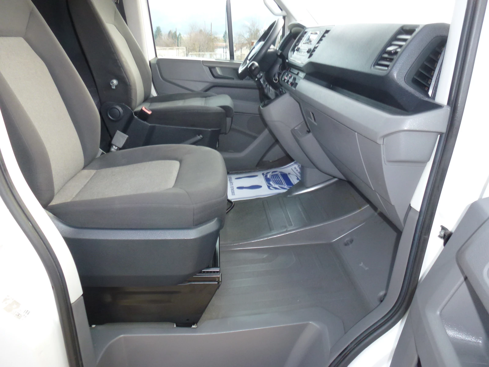 VW Crafter ТОП СЪСТОЯНИЕ - изображение 10