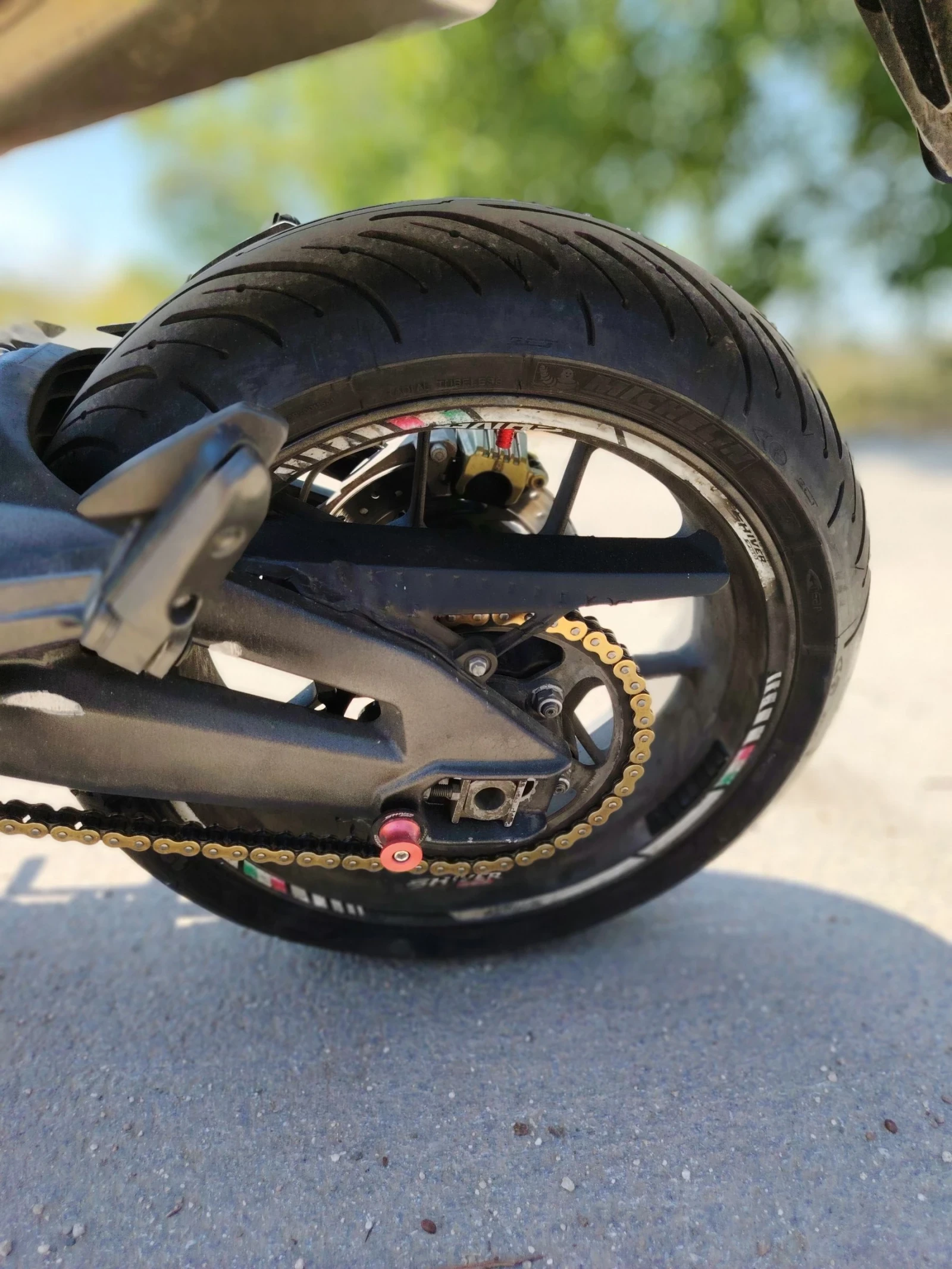 Aprilia Shiver 750i ABS   27 000 км   DID Gold   Нов акумулатор , снимка 5 - Мотоциклети и мототехника - 54807779