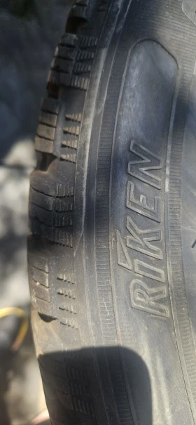 Гуми Всесезонни 225/45R18, снимка 3