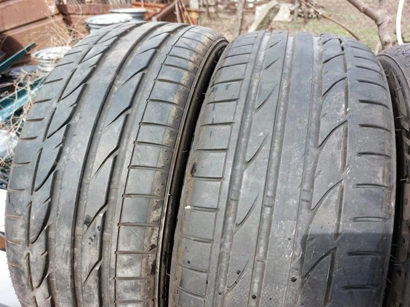 Гуми Летни 235/45R18, снимка 2 - Гуми и джанти - 36664552