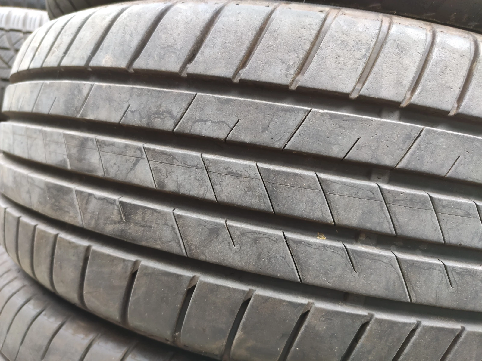 Гуми Летни 215/60R17