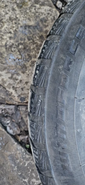 Гуми Зимни 185/65R15, снимка 6 - Гуми и джанти - 52792474
