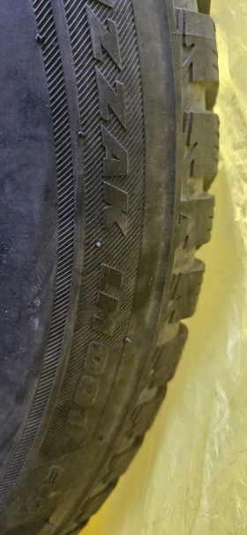 Гуми Зимни 195/65R15, снимка 6 - Гуми и джанти - 52792474