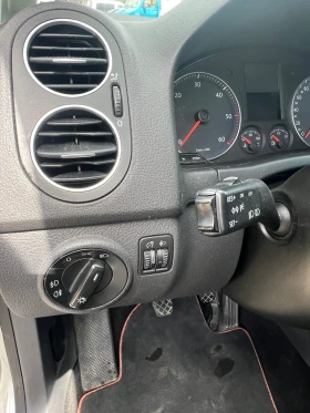 VW Golf Plus - 3500 € / 6845.40 лв. - 37893160 9