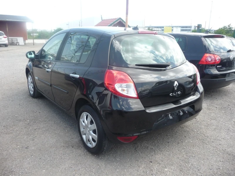 Renault Clio 1.2 НАВИГАЦИЯ, снимка 5 - Автомобили и джипове - 46112381