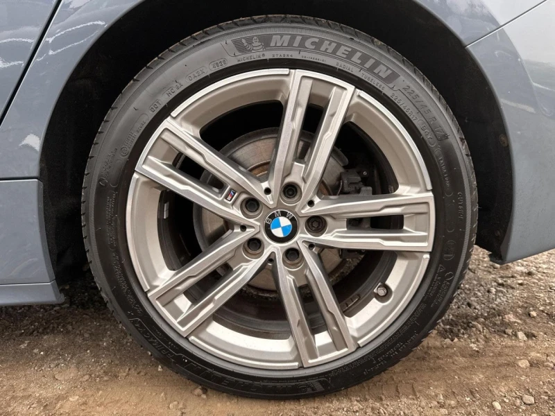 BMW 118 i M-Sport Камера* Алкантара* HK* Head-Up, снимка 13 - Автомобили и джипове - 47862743