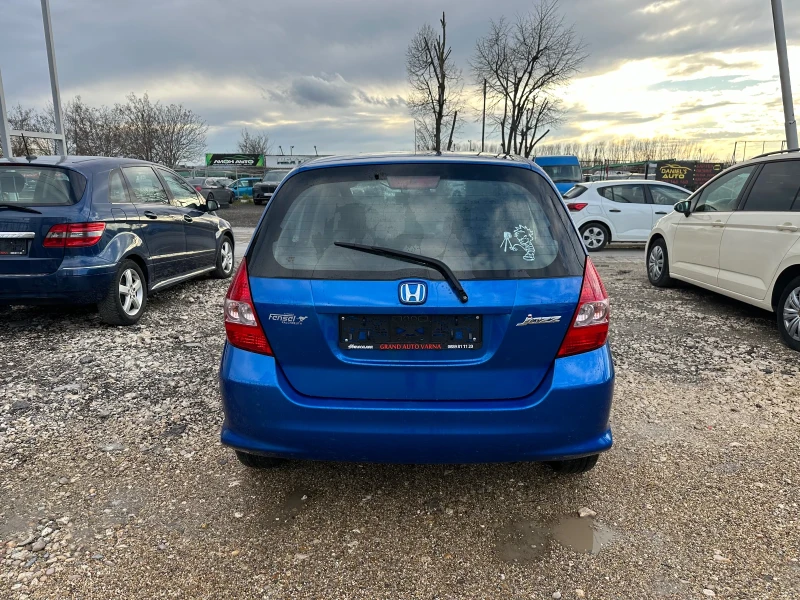 Honda Jazz 1.4 бензин, снимка 5 - Автомобили и джипове - 48282263