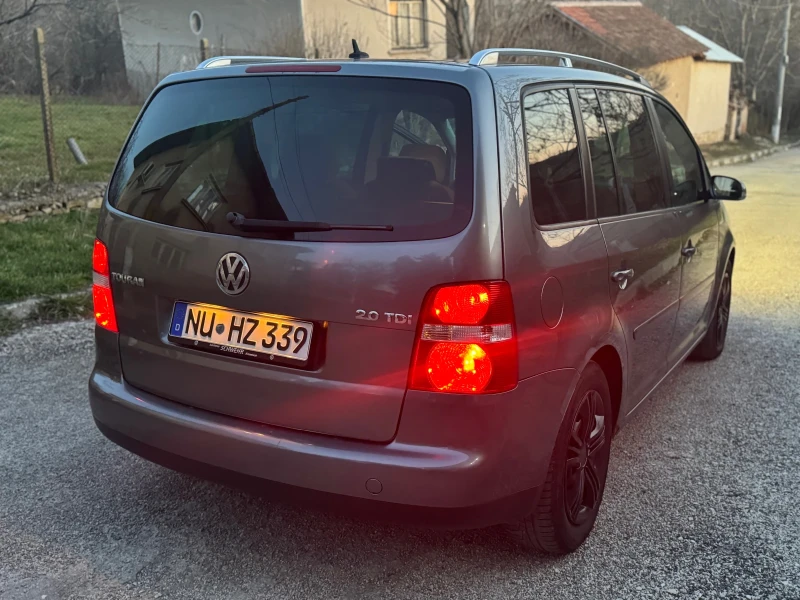 VW Touran, снимка 5 - Автомобили и джипове - 49453227