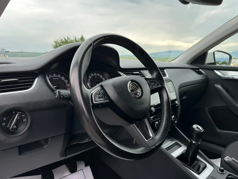 Skoda Octavia 1.6-TDI-172.000km-ORIGINAL-TOP-NEW-NAVI-LED, снимка 8 - Автомобили и джипове - 50471260