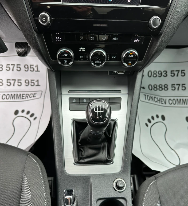Skoda Octavia 1.6-TDI-172.000km-ORIGINAL-TOP-NEW-NAVI-LED, снимка 12 - Автомобили и джипове - 50471260