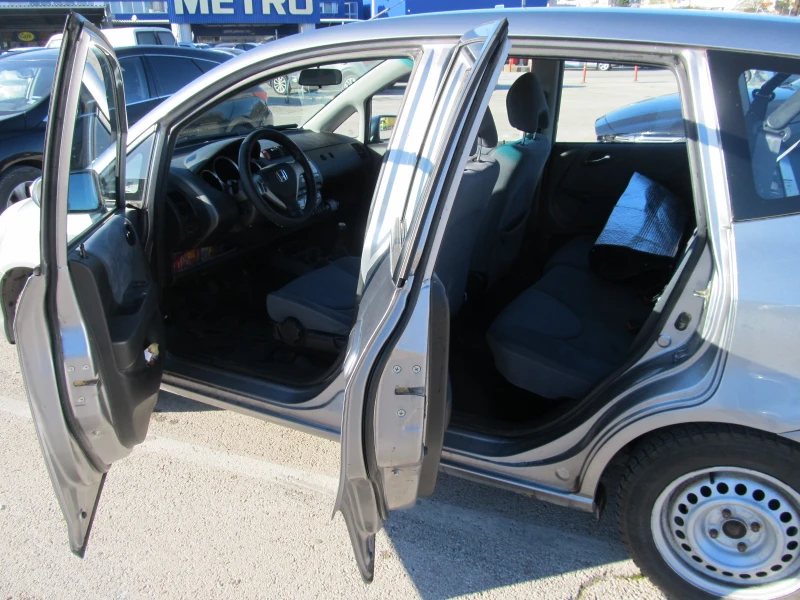 Honda Jazz, снимка 6 - Автомобили и джипове - 52257347