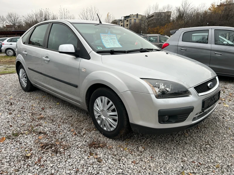 Ford Focus 1.6i 16V Sport, снимка 2 - Автомобили и джипове - 52680625
