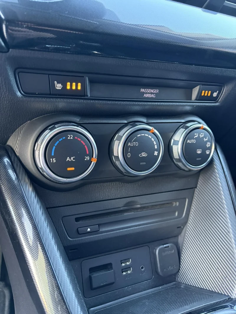 Mazda 2 1.5/90к/EURO6/ПЕРФЕКТНО СЪСТОЯНИЕ!, снимка 10 - Автомобили и джипове - 53264531