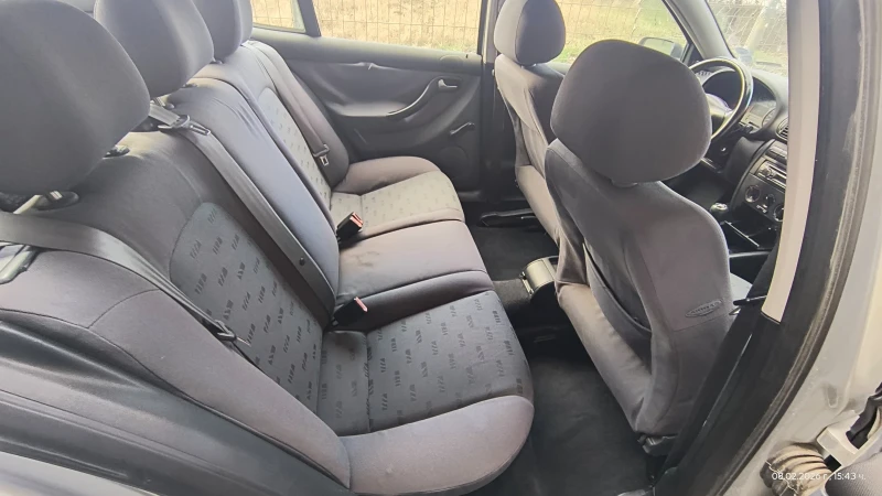 Seat Leon 1.9tdi, снимка 9 - Автомобили и джипове - 53403517