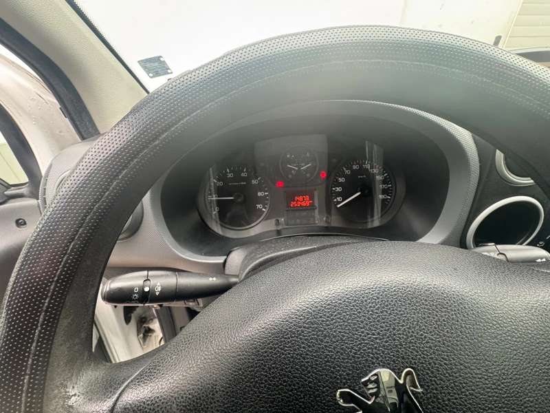 Peugeot Partner, снимка 4 - Автомобили и джипове - 53515070