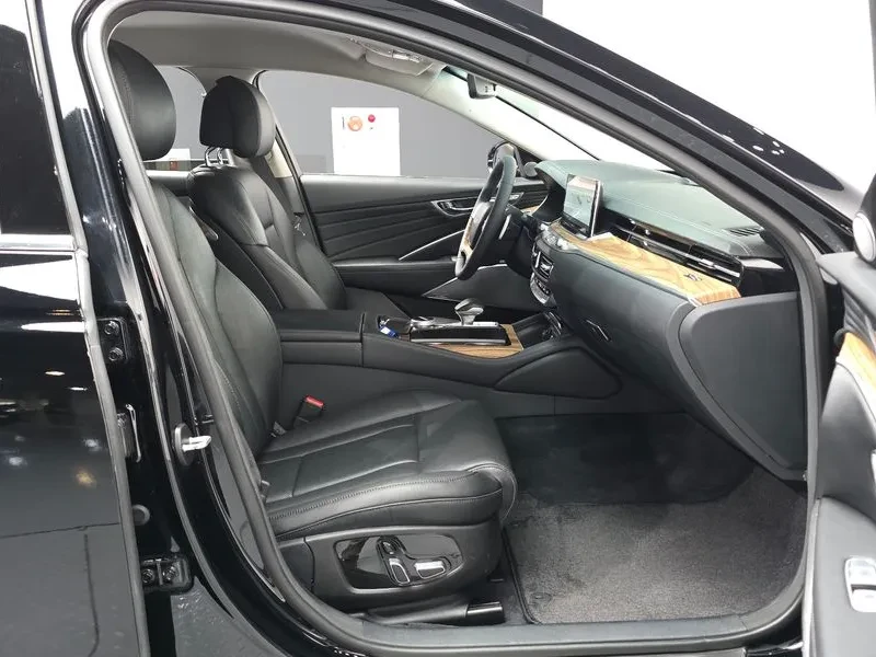Kia K9 3.8 Gdi Awd Platinum, снимка 11 - Автомобили и джипове - 55740046