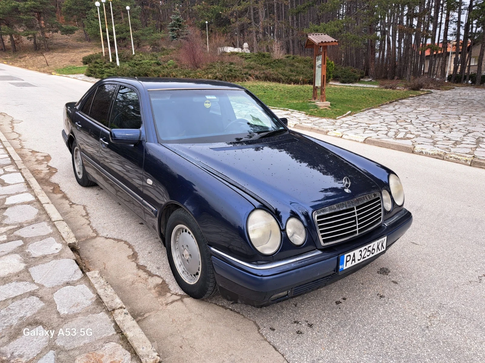 Mercedes-Benz E 250 2.5TD - изображение 6