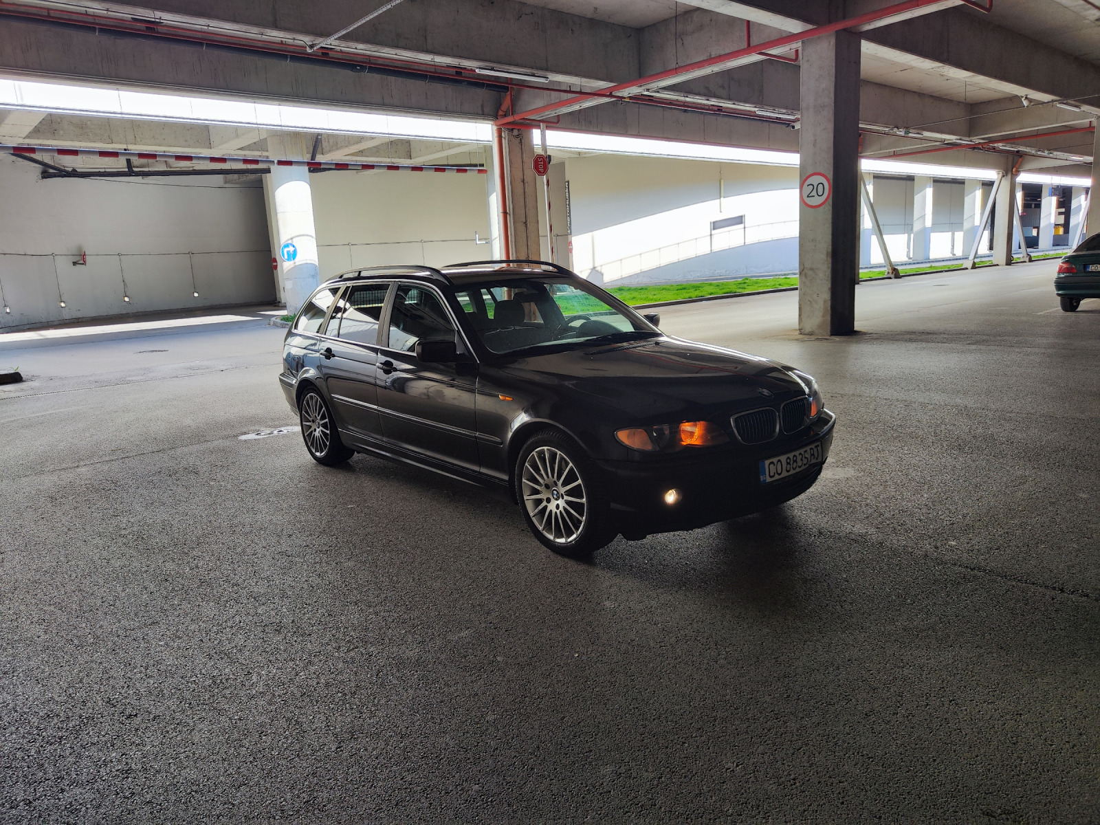 BMW 330 204 к.с задно - изображение 1