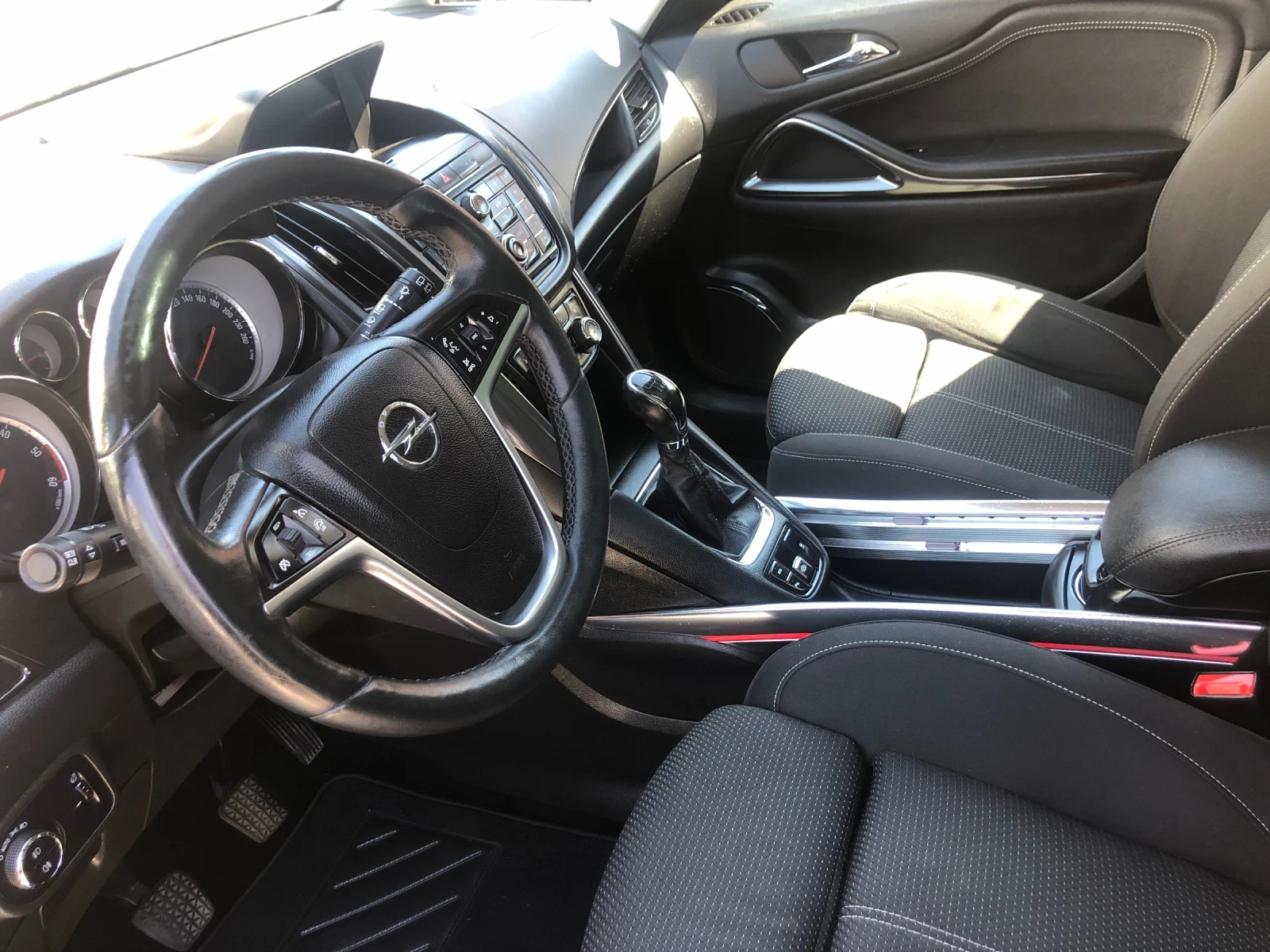 Opel Zafira TOURER 7 МЕСТА - изображение 6