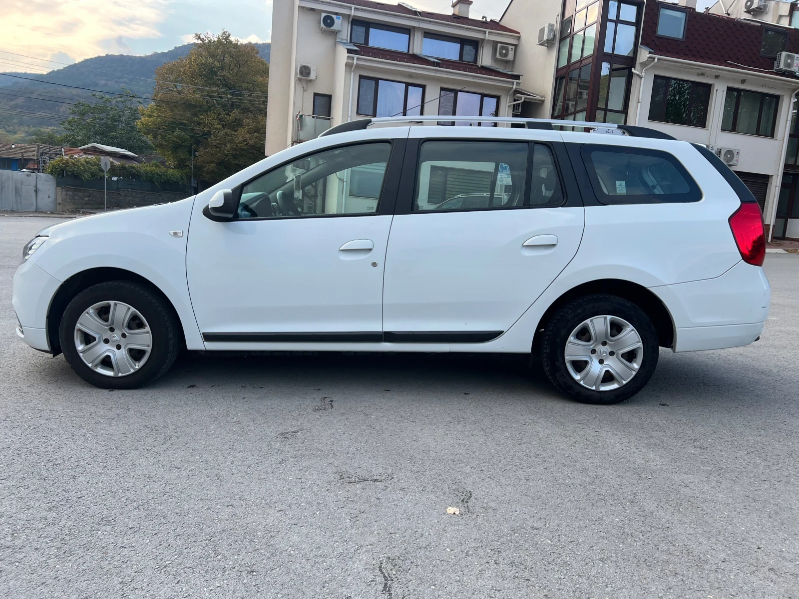 Dacia Logan * 1.0TCe* 100hp* LPG* КЛИМАТИК* 2020г*  - изображение 5