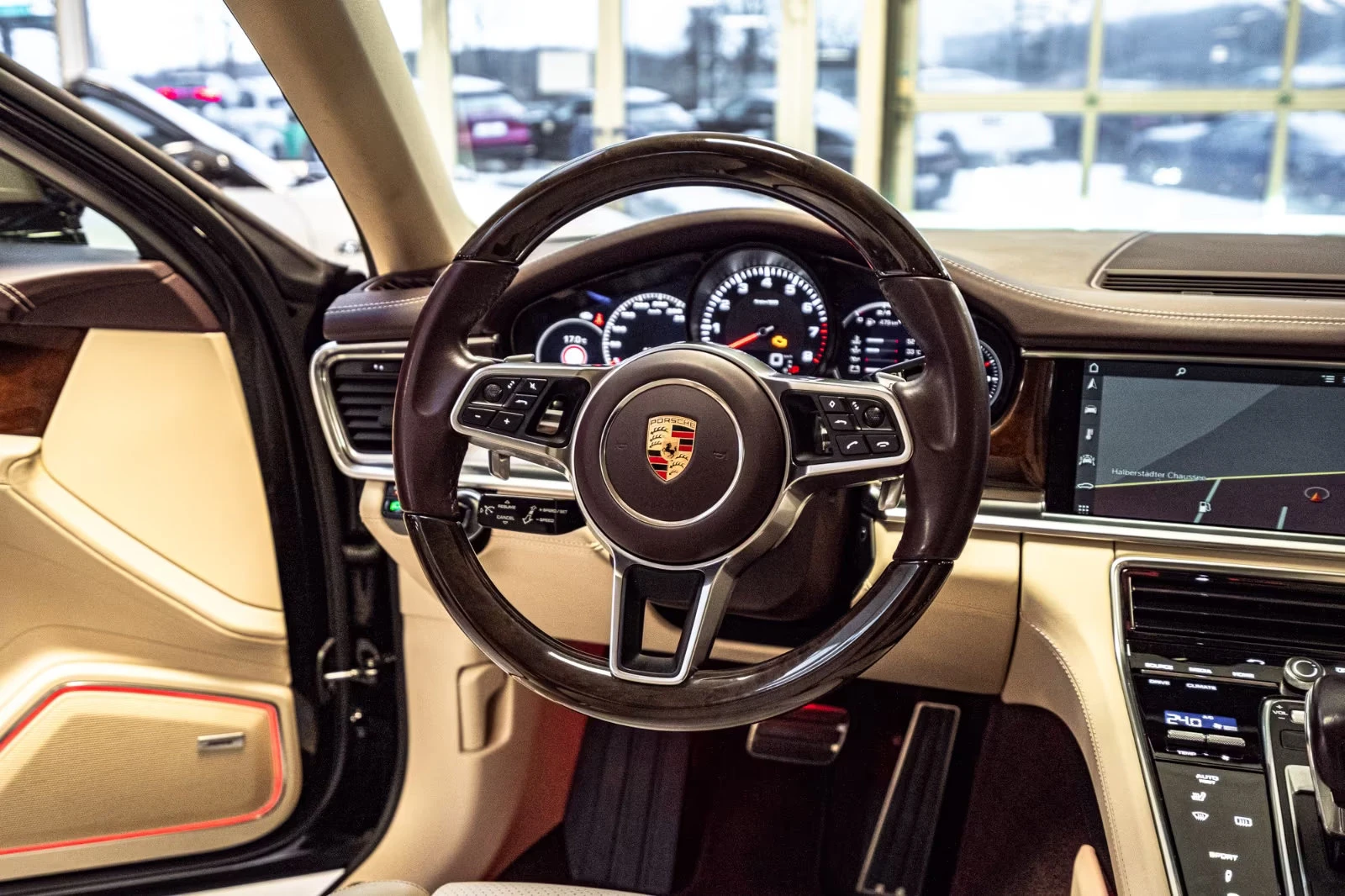 Porsche Panamera 4S/441HP/CAM/LUFT/CAM/MEMORY/BOSE/179z, снимка 9 - Автомобили и джипове - 53894134